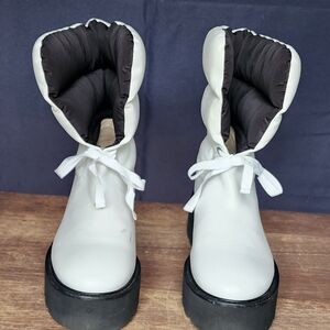 Stuart Weitzman White and Black Winter Boots
